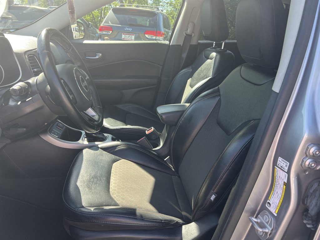 2020 Jeep Compass - $11,990