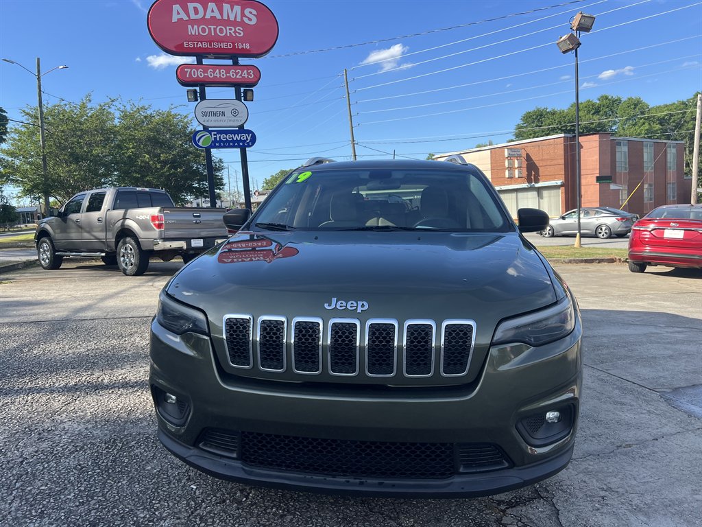 2019 Jeep Cherokee - $11,990