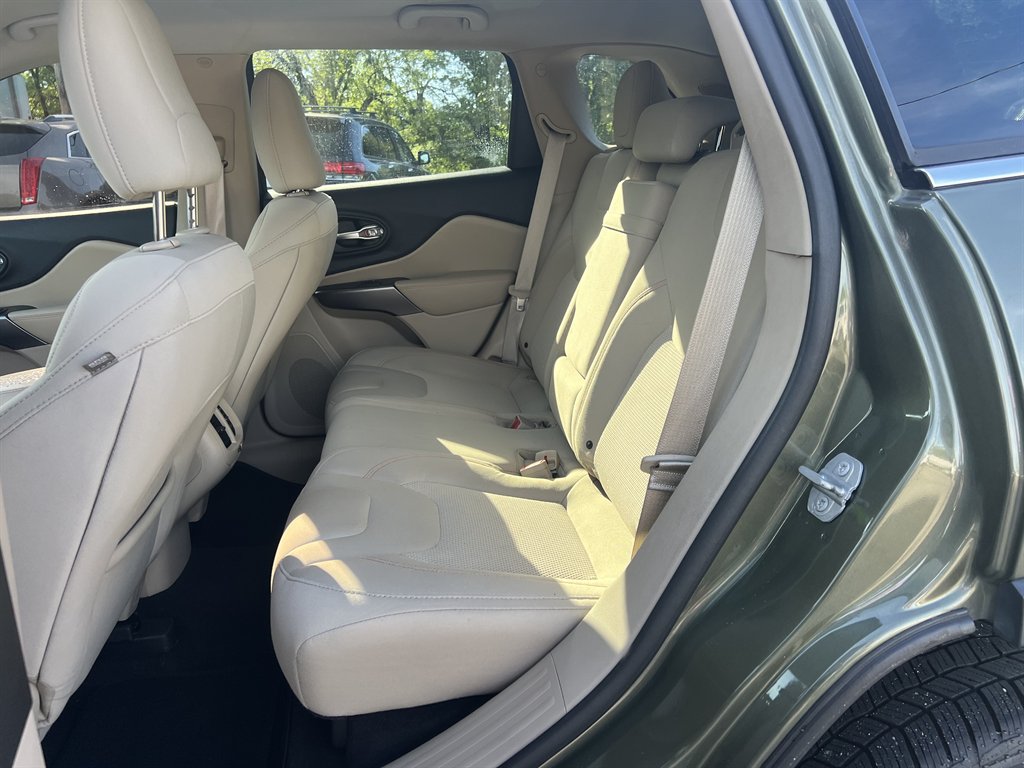 2019 Jeep Cherokee - $11,990
