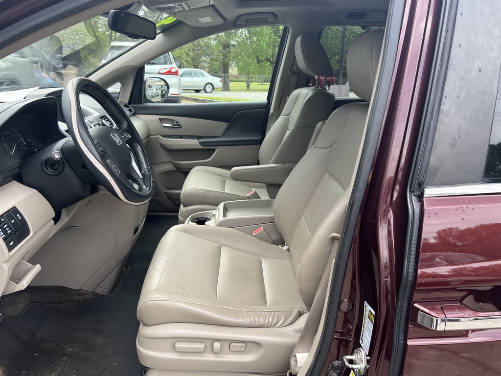 2014 Honda Odyssey - $11,550