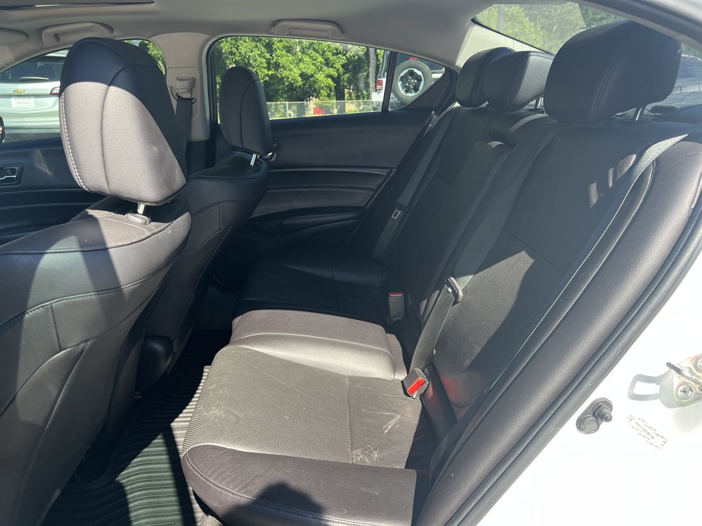 2015 Acura ILX - $13,700