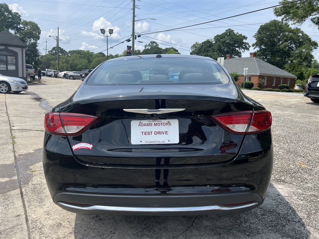 2015 Chrysler 200 - $6,990