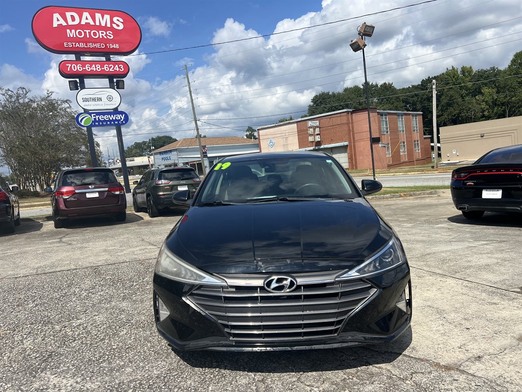 2019 Hyundai Elantra - $5,860