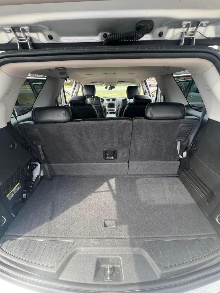 2014 GMC Acadia SLE-2 photo