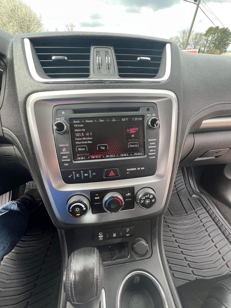 2014 GMC Acadia SLE-2 photo
