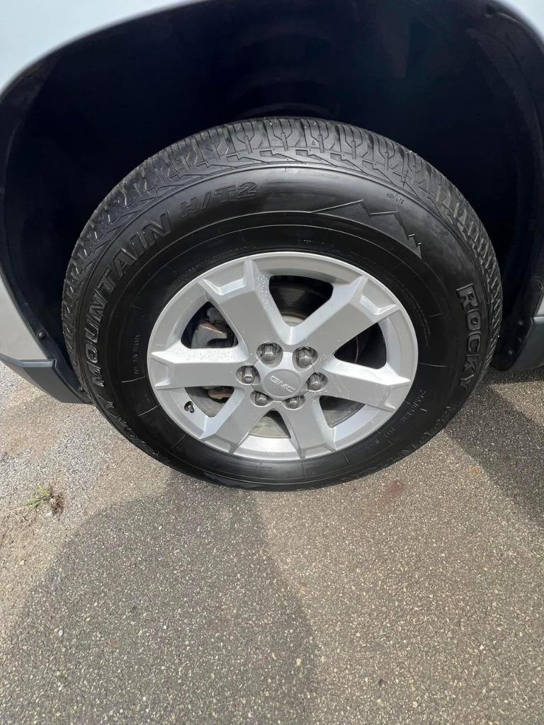 2014 GMC Acadia SLE-2 photo