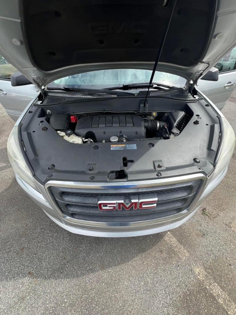 2014 GMC Acadia SLE-2 photo