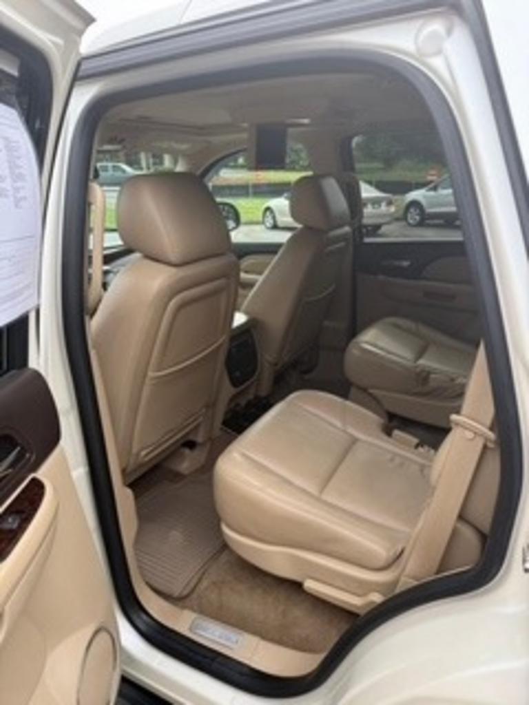 2011 GMC Yukon - $15,900