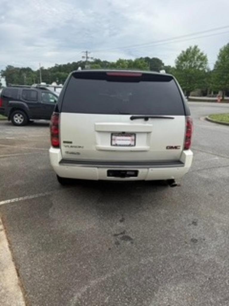 2011 GMC Yukon - $15,900
