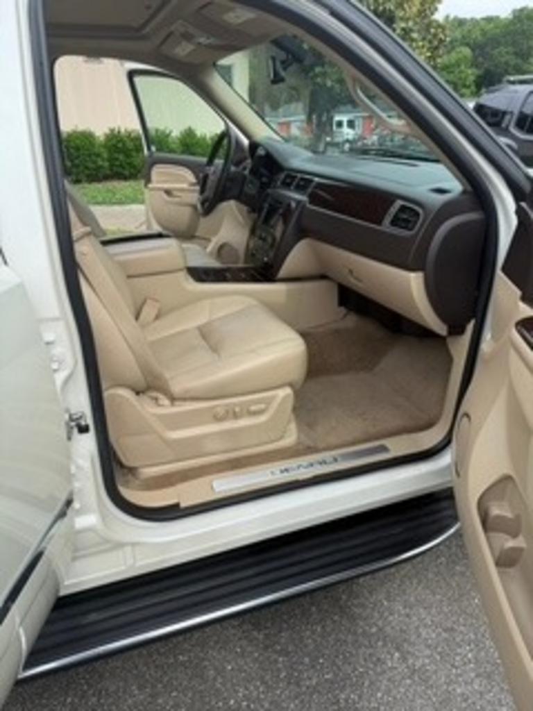 2011 GMC Yukon - $15,900