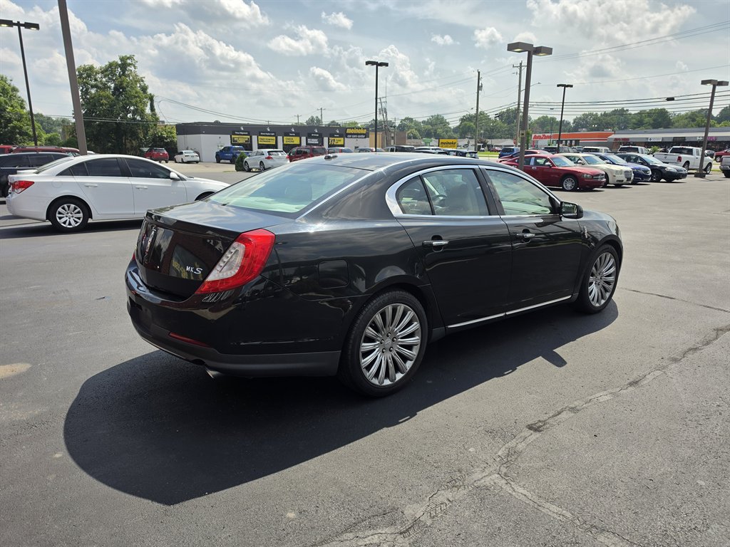 2014 Lincoln MKS
