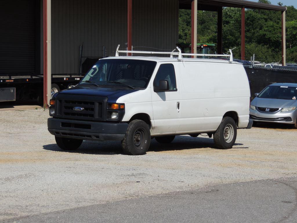 2010 Ford E-150 E-150 photo