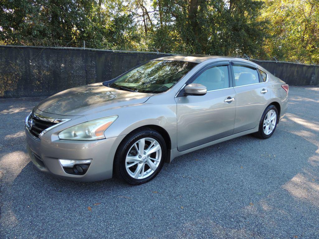 2013 Nissan Altima - $4,999