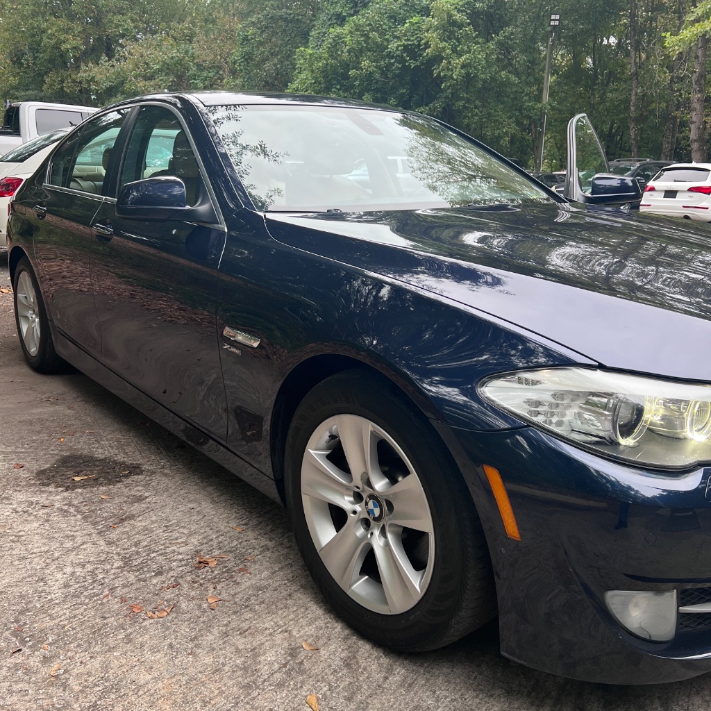 2012 BMW 528xi - $8,755