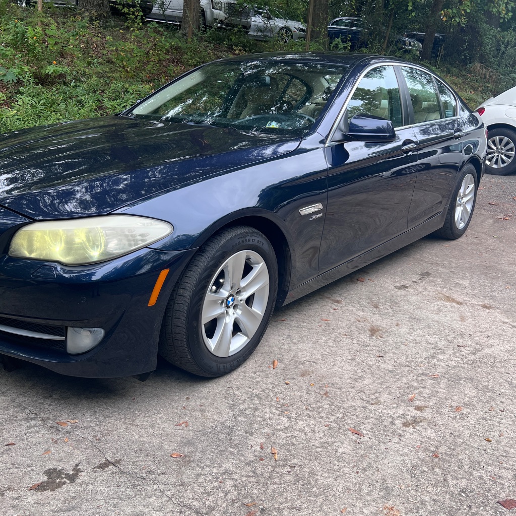 2012 BMW 528xi - $8,755