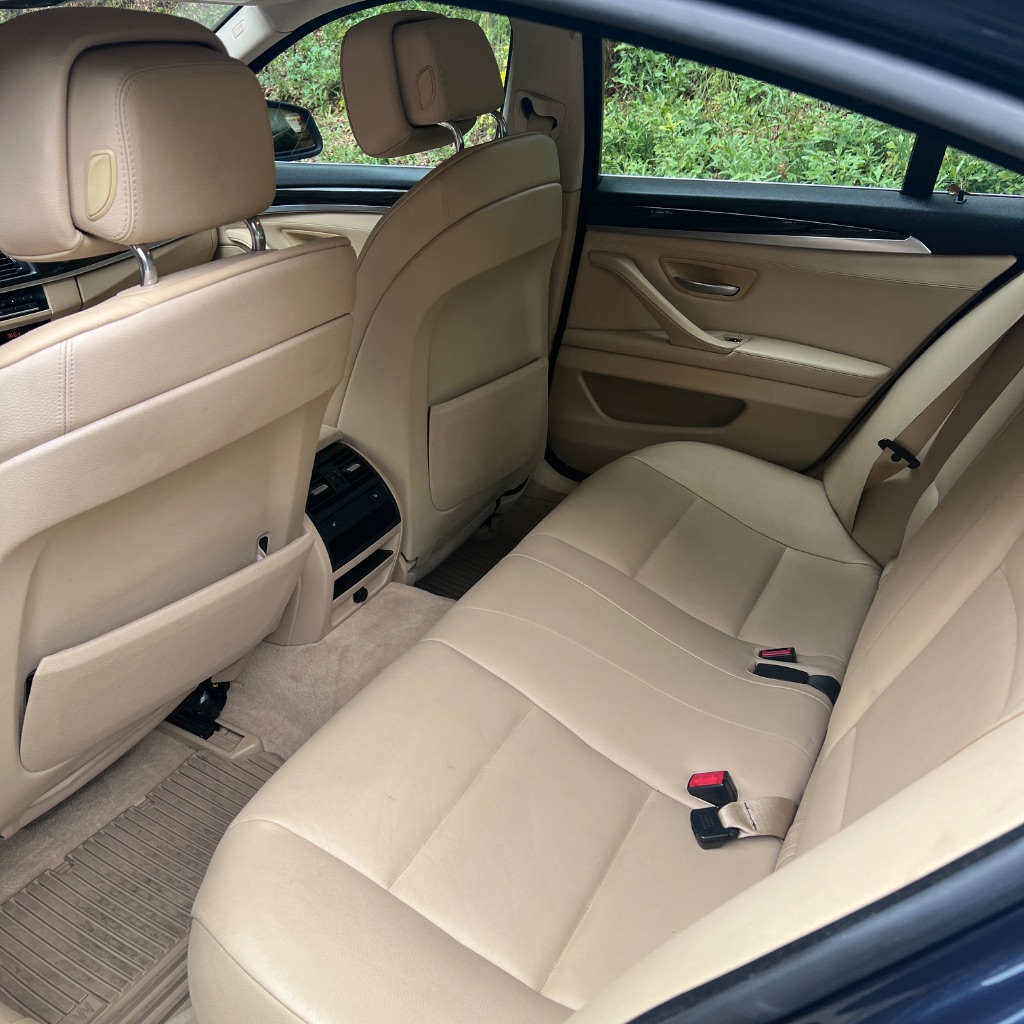 2012 BMW 528xi - $8,755