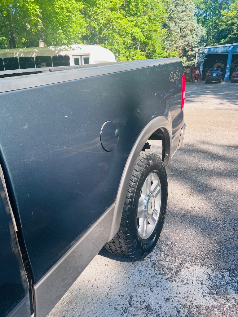 2004 Ford F-150 - $9,185