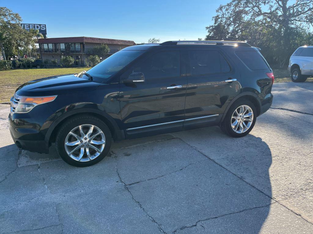 2013 Ford Explorer XLT photo