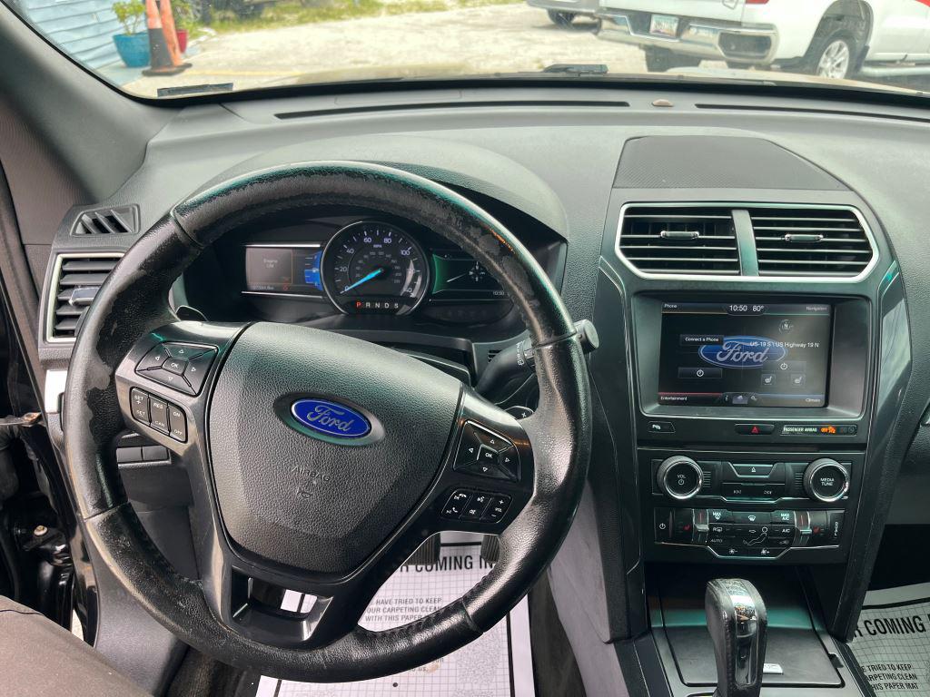 2016 Ford Explorer - $9,995