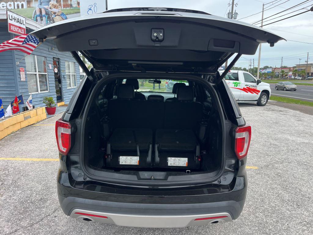 2016 Ford Explorer - $9,995