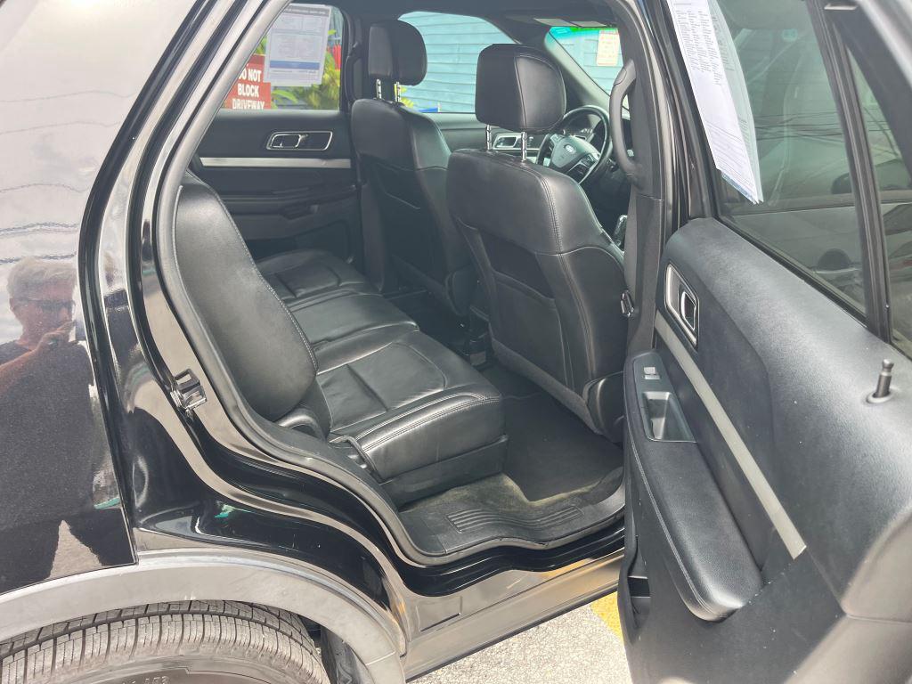 2016 Ford Explorer - $9,995