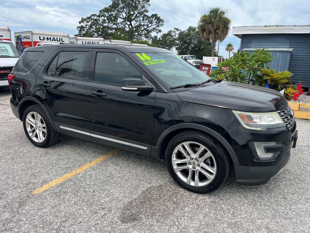 2016 Ford Explorer - $9,995