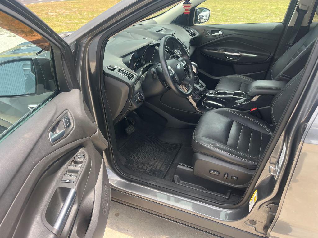 2014 Ford Escape - $7,495