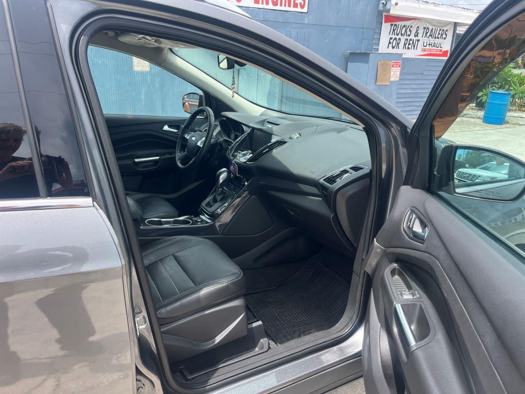 2014 Ford Escape - $7,495