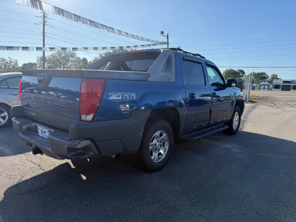2003 Chevrolet Avalanche - $7,995