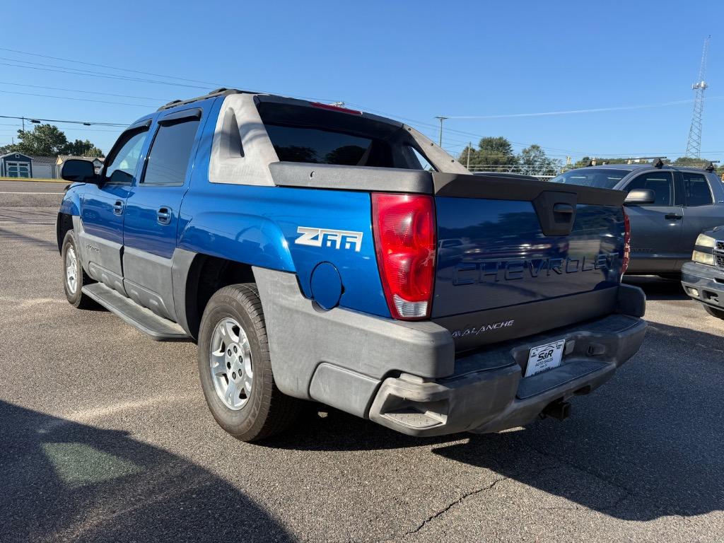 2003 Chevrolet Avalanche - $7,995