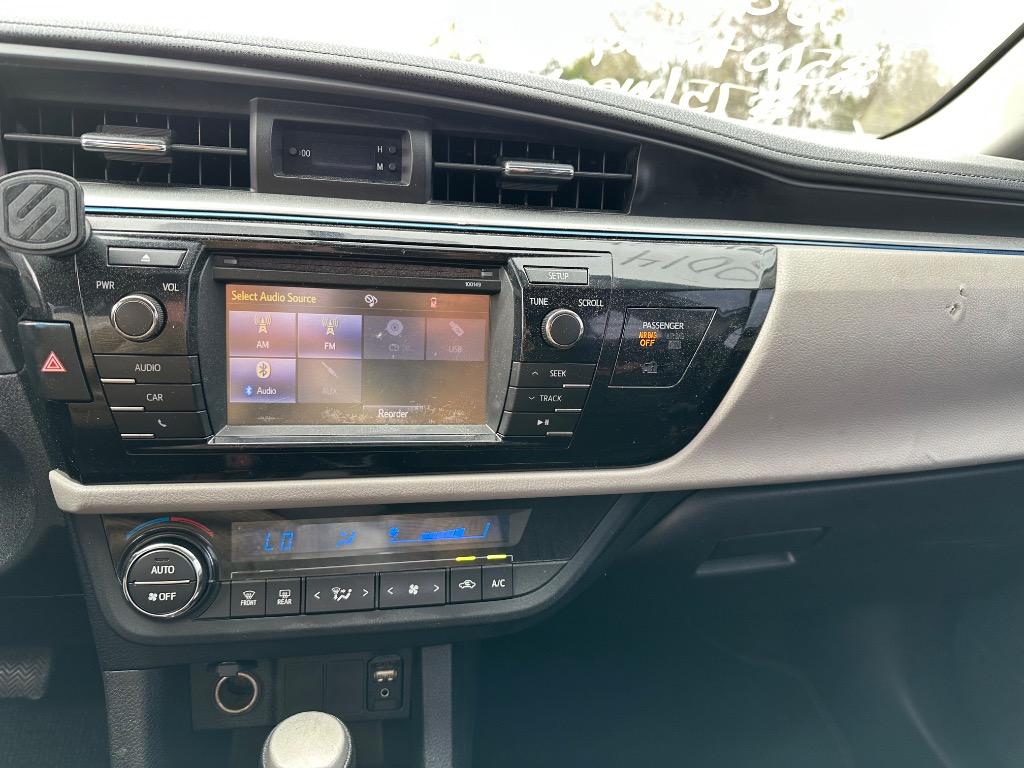 2014 Toyota Corolla L photo