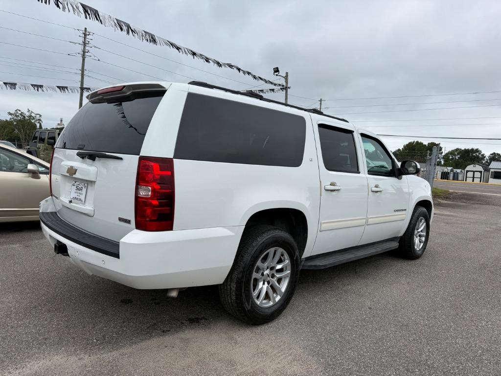 2011 Chevrolet Suburban - $10,800