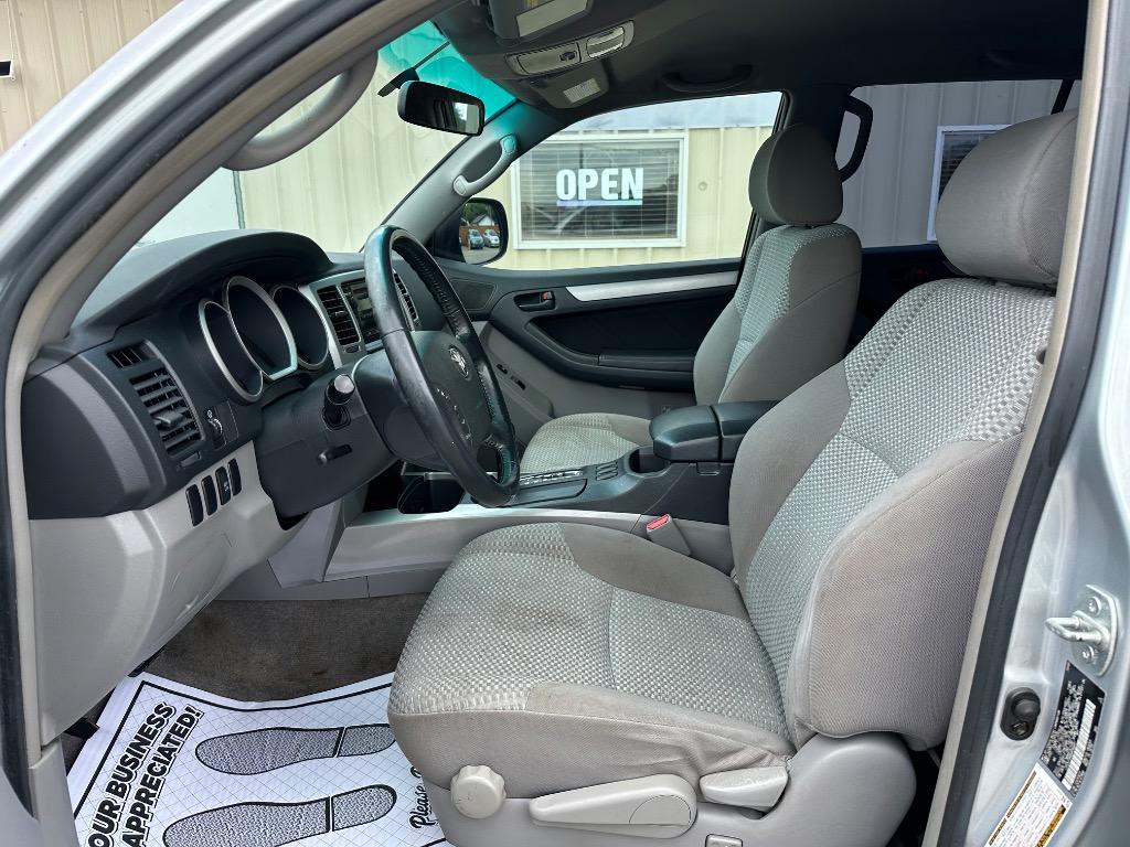 2006 Toyota 4Runner SR5 photo