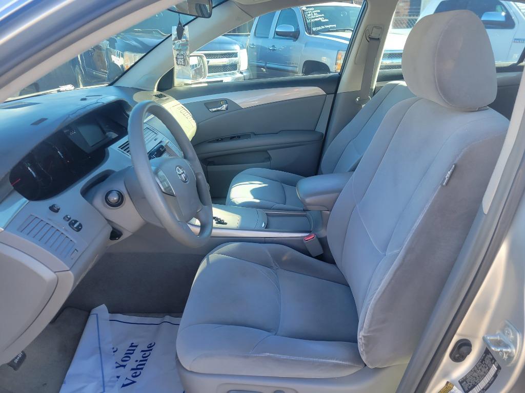 2006 Toyota Avalon XL photo