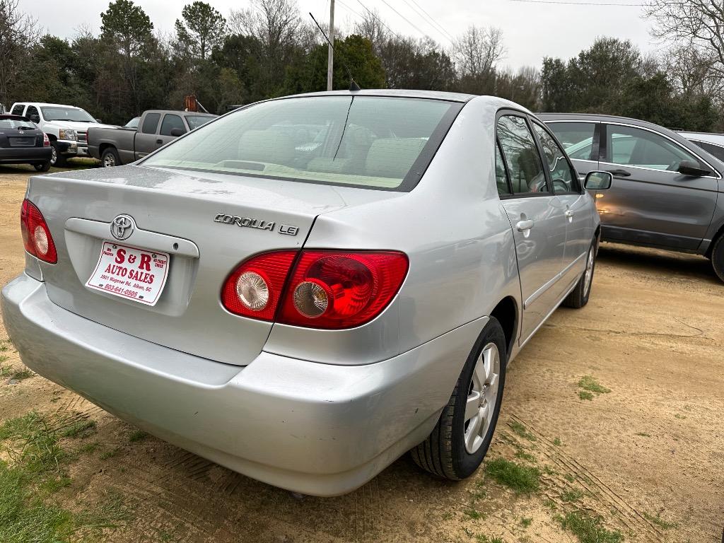 2005 Toyota Corolla CE photo