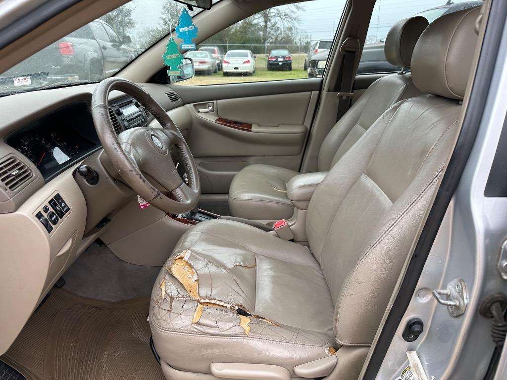 2005 Toyota Corolla CE photo