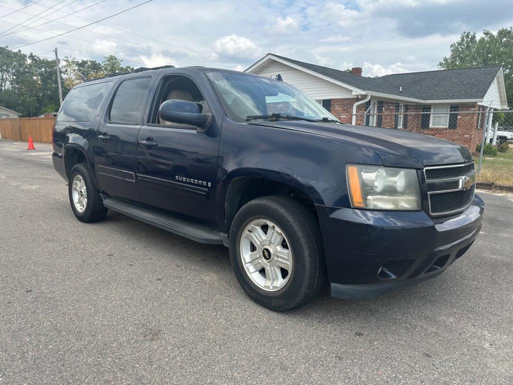 2009 Chevrolet Suburban LT 1500 photo