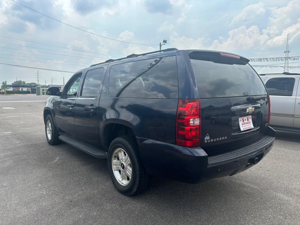 2009 Chevrolet Suburban LT 1500 photo