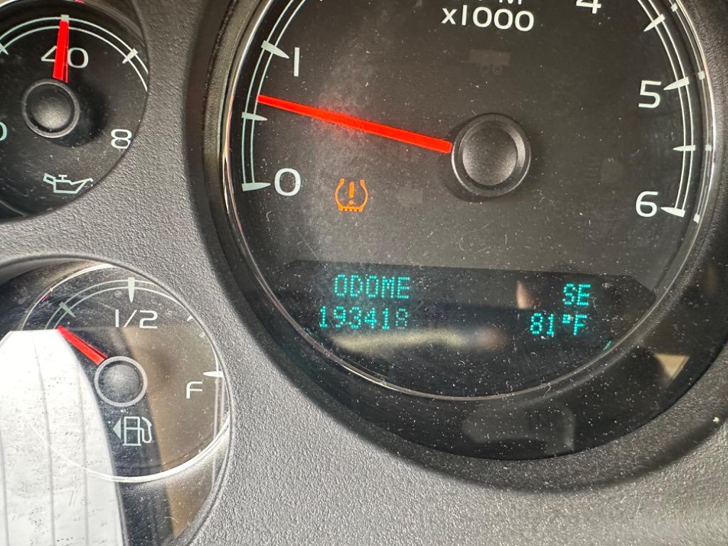 2009 Chevrolet Suburban LT 1500 photo