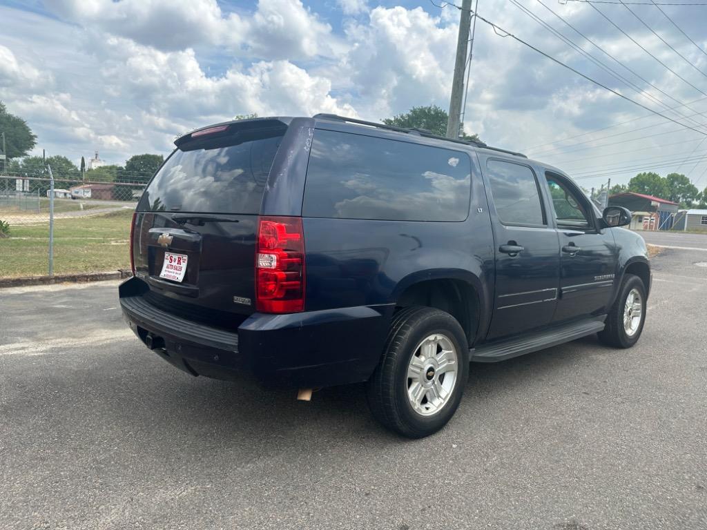 2009 Chevrolet Suburban LT 1500 photo
