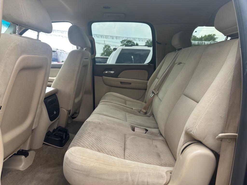 2009 Chevrolet Suburban LT 1500 photo