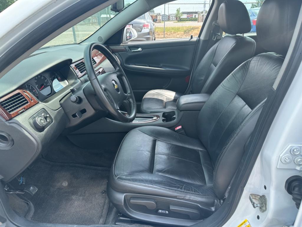 2011 Chevrolet Impala LT Fleet photo