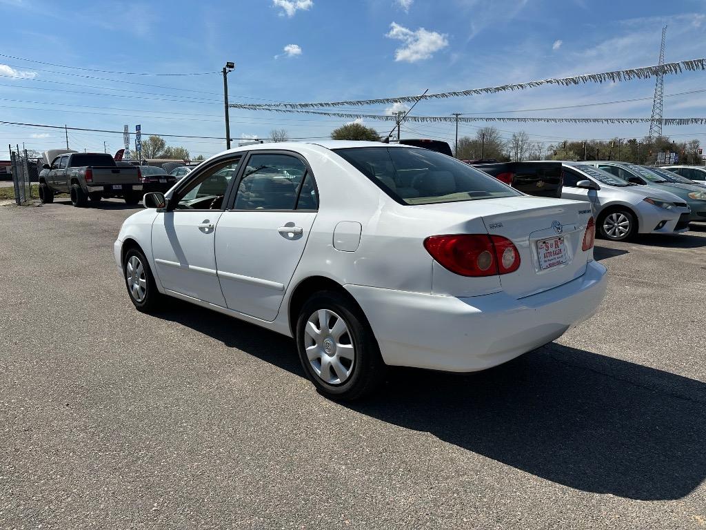 2007 Toyota Corolla CE photo