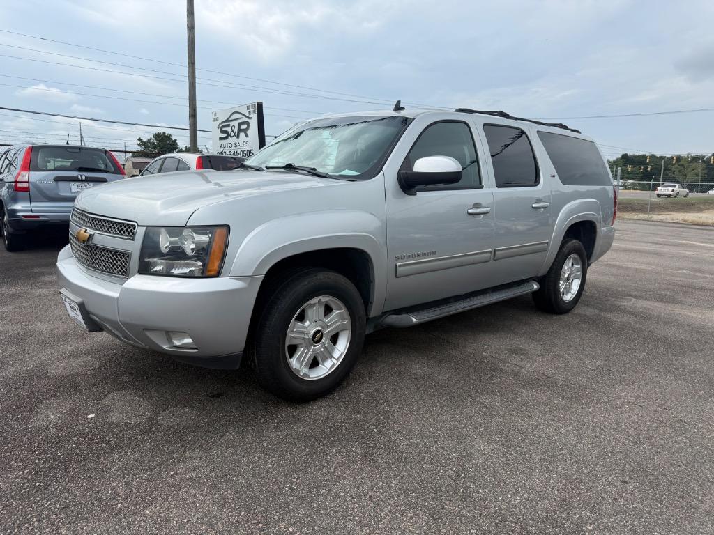 2012 Chevrolet Suburban - $12,800