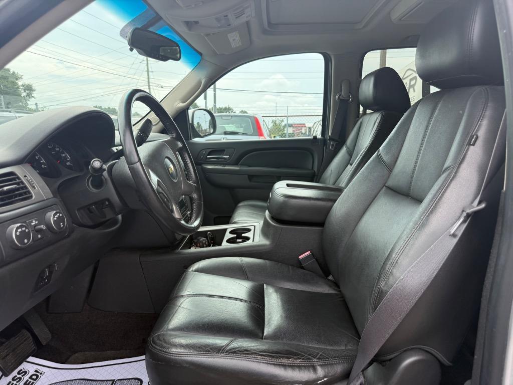 2012 Chevrolet Suburban - $12,800