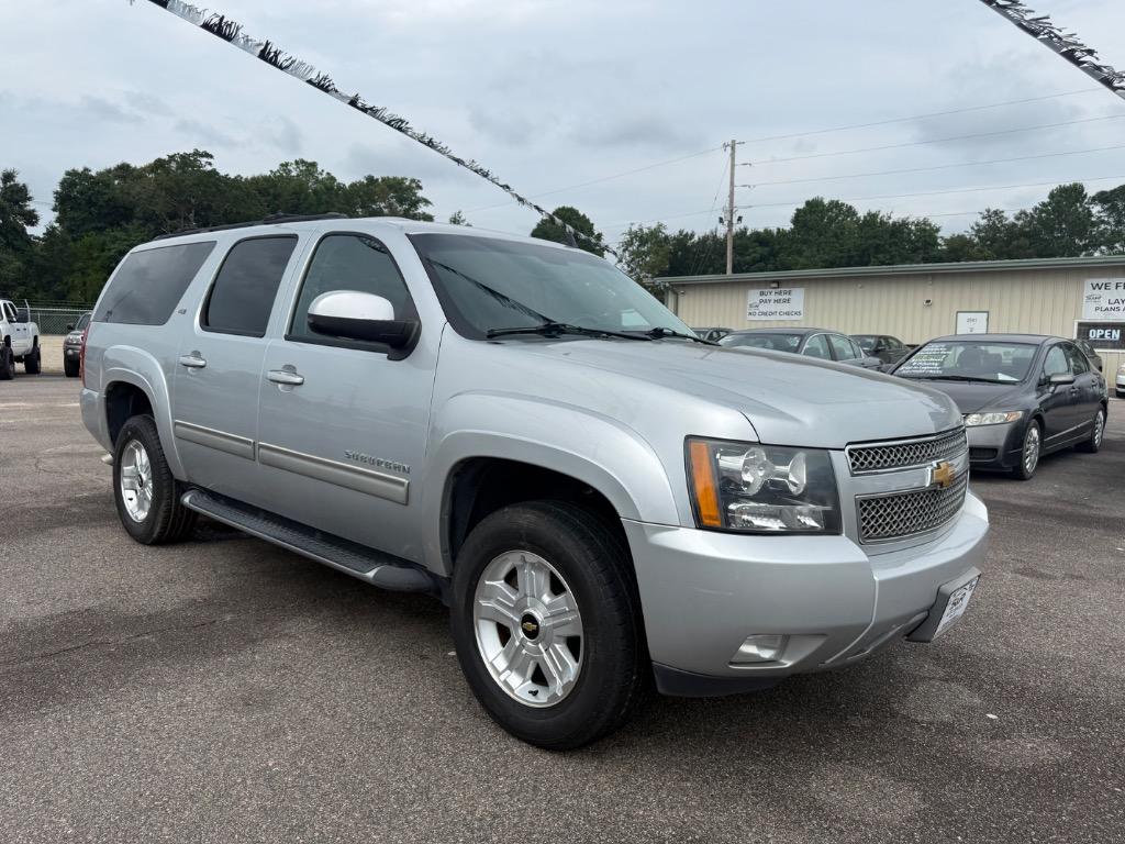 2012 Chevrolet Suburban - $12,800