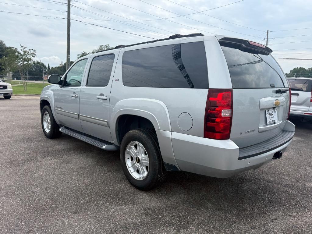 2012 Chevrolet Suburban - $12,800