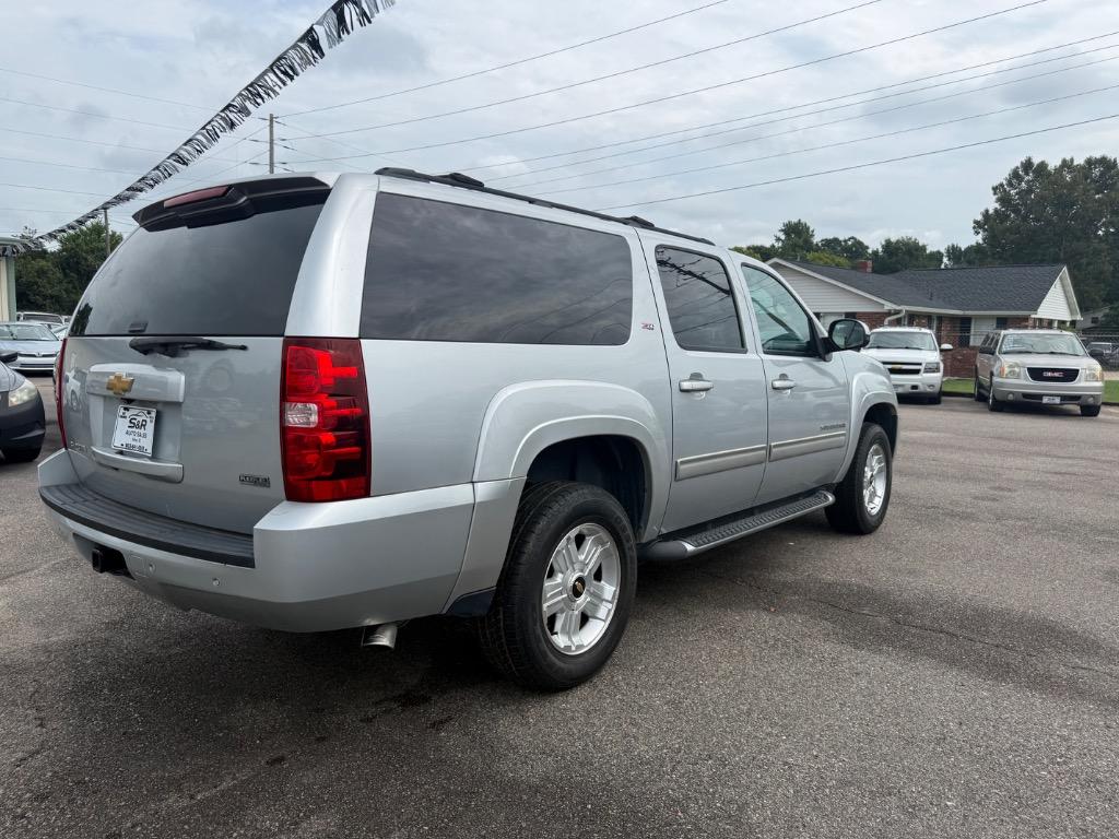 2012 Chevrolet Suburban - $12,800