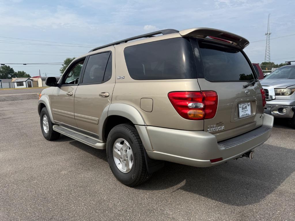 2003 Toyota Sequoia - $7,200