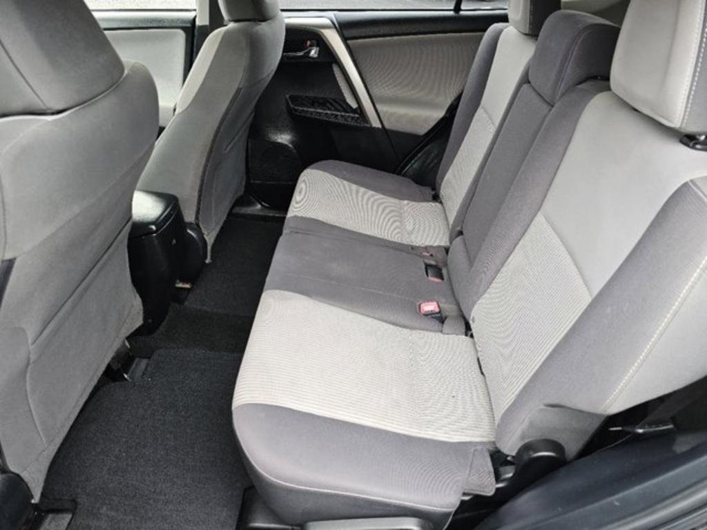 2014 Toyota RAV4 XLE photo